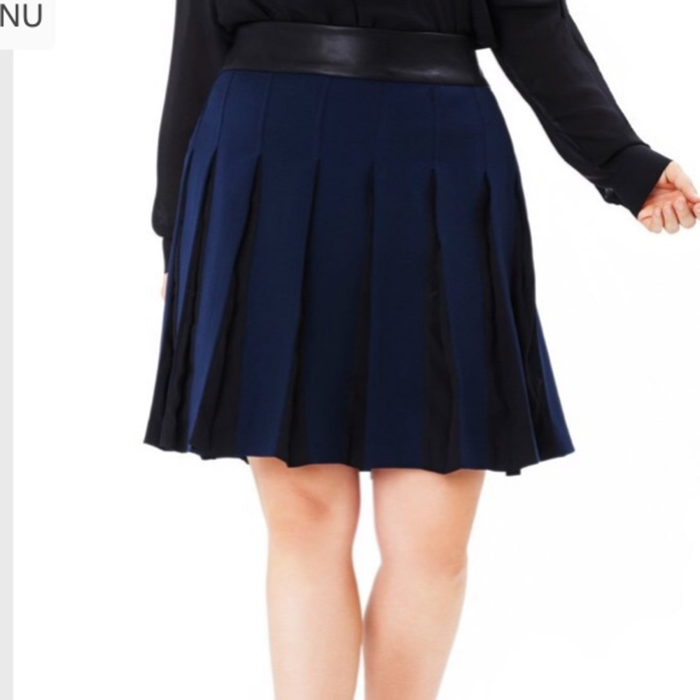 Mynt 1792 Box pleat skirt